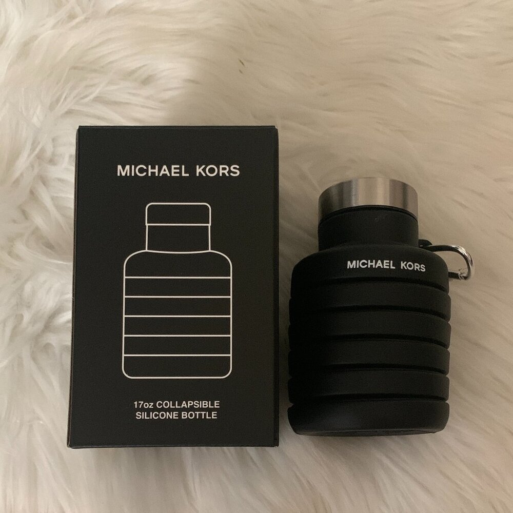 MICHAEL KORS Collapsible Silicone Bottle in Black 17oz